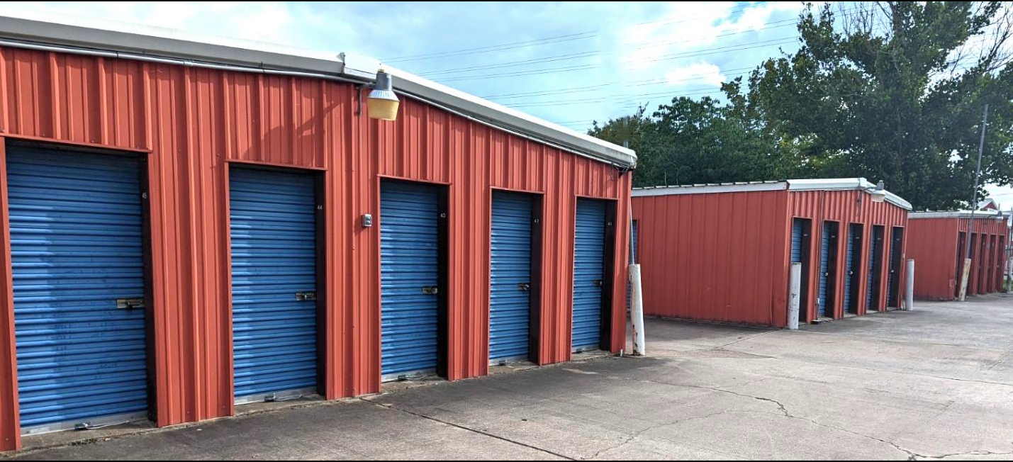 Tomball Self Storage Drive-Up Storage Units in Tomball, TX